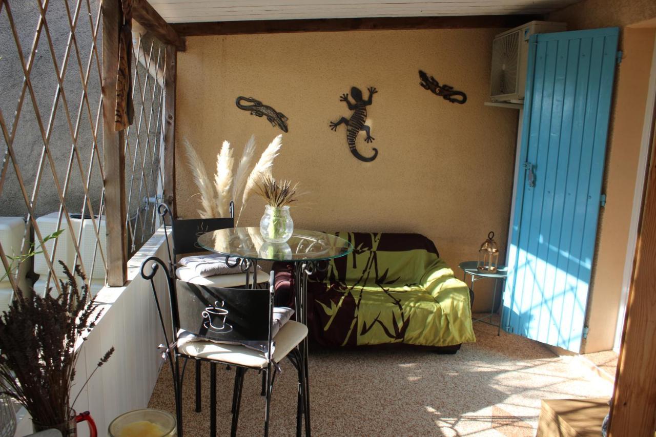 Philippe & Marie, A Louer Petite Chambre Chez L'Habitant Avec Terrasse Dans Villa, Au Pied Du Luberon 쿠쿠론 외부 사진