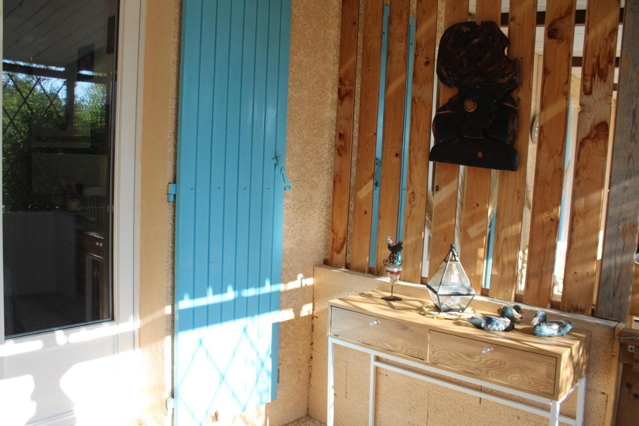 Philippe & Marie, A Louer Petite Chambre Chez L'Habitant Avec Terrasse Dans Villa, Au Pied Du Luberon 쿠쿠론 외부 사진